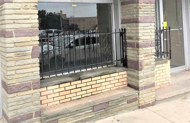 1613 E WADSWORTH Avenue unit: 1St Flr