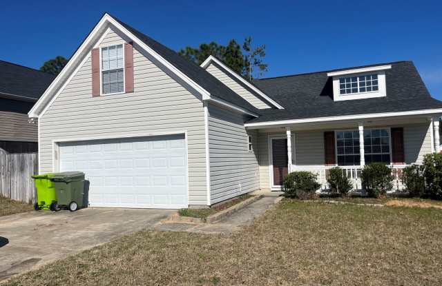 Spacious 3-Bedroom Home with Loft & Large Backyard!