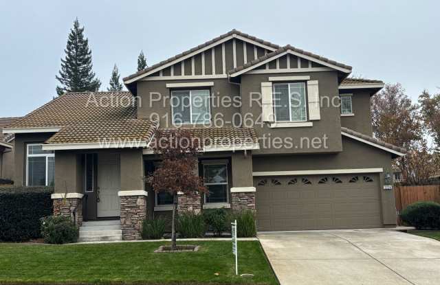 Photo of East Roseville, Tri Level 2657sqft 4 Bed 3 Ba, 3 Car Garage Large Bonus Room, close to Parks, Shopping, Hospital, Freeway Access