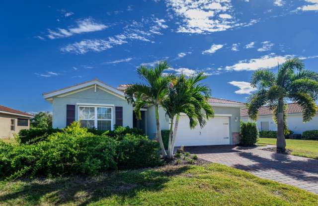 Photo of Beautiful 4-Bedroom Annual Rental in the Gated River Club Community