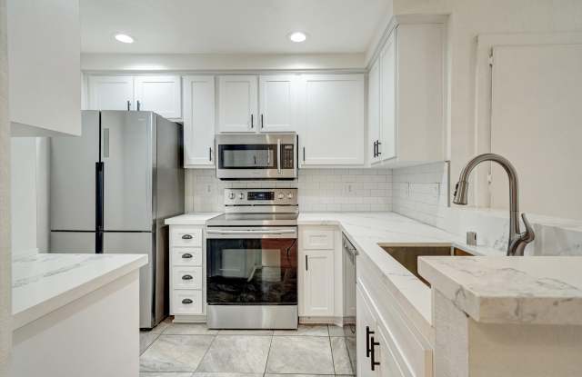 3867 Thorncroft LaneUNIT H