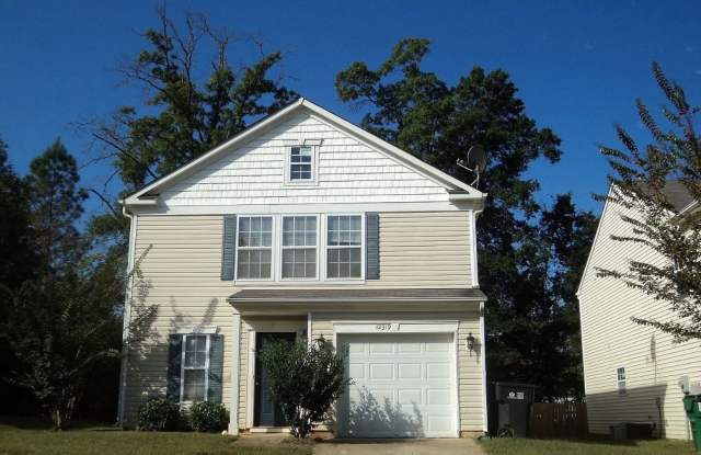 Photo of 12319 Stowe Acres Dr - 3BR / 2.5BA Single-Family Home – University Area