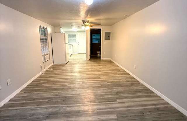 3005 Hawthorne Street