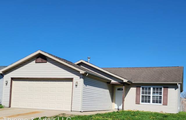 1809 Starks Cir