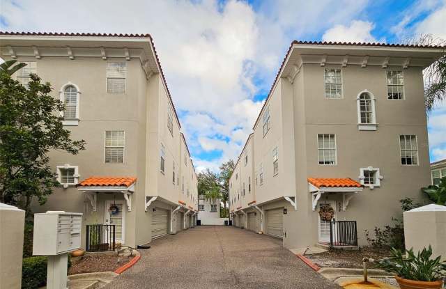 Photo of 608 S MATANZAS AVENUE