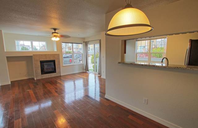 Photo of 14300 Waterside Ln