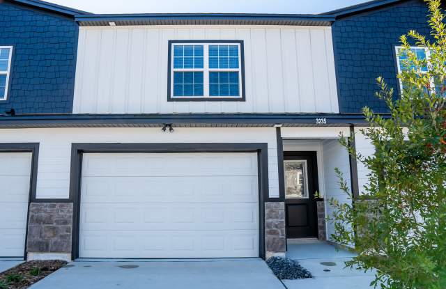 Photo of 3235 Isabella Court Unit 3235