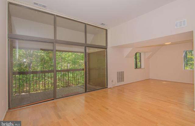 1665 PARKCREST Circle unit: 301