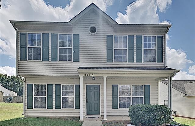 2718 Blackberry Ridge Lane - 2718 Blackberry Ridge Lane, Charlotte, NC 28208