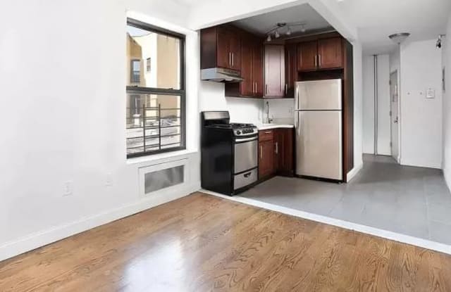 424 E 116th St - 424 East 116th Street, New York City, NY 10029