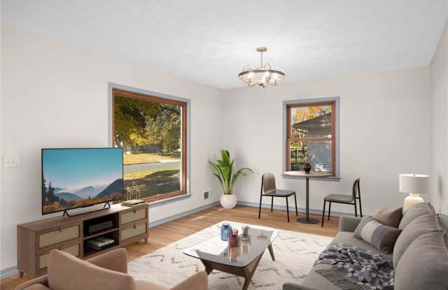 6724 Scott Avenue North