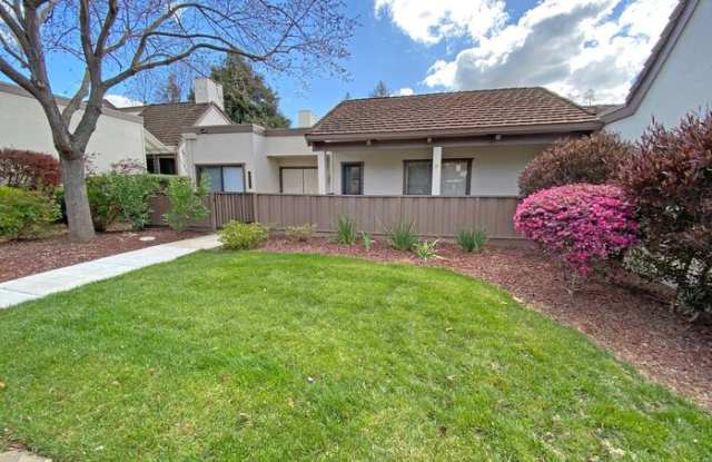 6032 Montgomery Corner