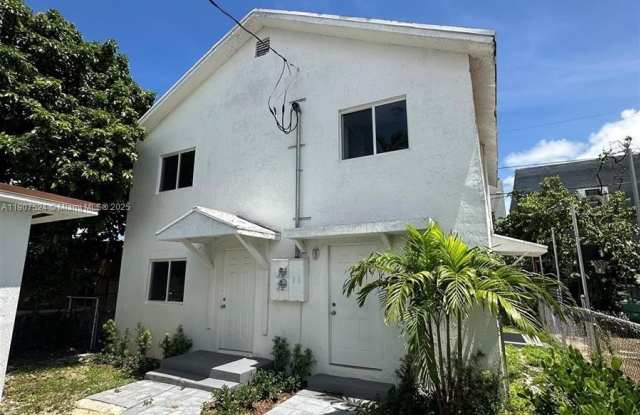 Photo of 3123 NW 22nd Ct