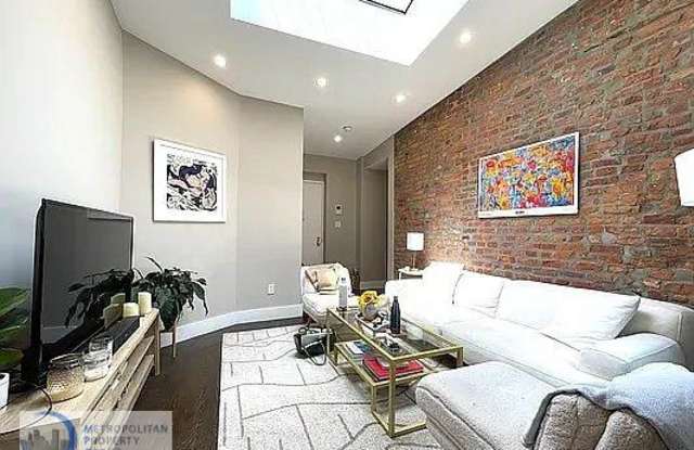 72 Carmine Street - 72 Carmine Street, New York City, NY 10014