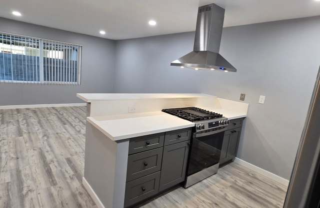 Photo of 3960 Kansas Street