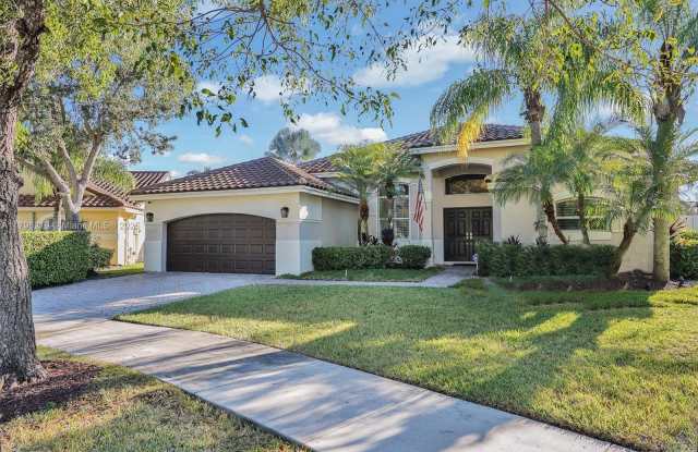 Photo of 648 Lake Blvd
