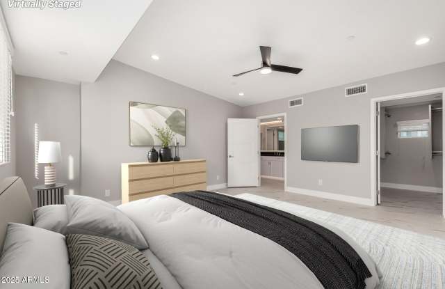 4525 N 40TH Street unit: 4