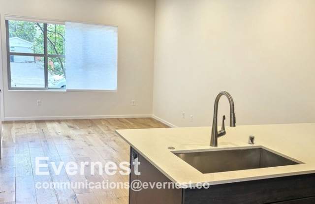 8529 Interlake Avenue North