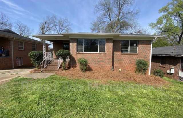 Photo of 1536 18th Pl SW