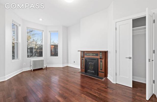 1275 Jefferson Avenue