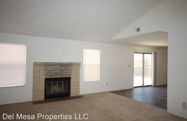 500 Stagecoach Road SE - 500 Stagecoach Road Southeast, Rio Rancho, NM 87124