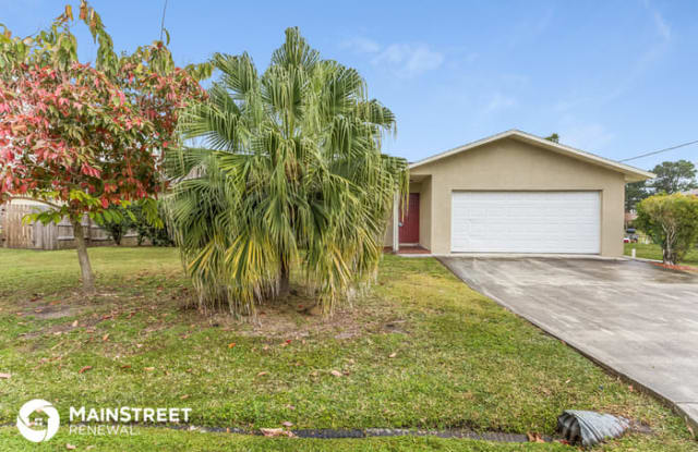 1581 Southeast Coply Street - 1581 Southeast Coply Street, Port St. Lucie, FL 34983