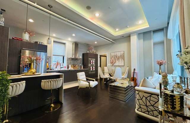 Four Forty North Front LLC