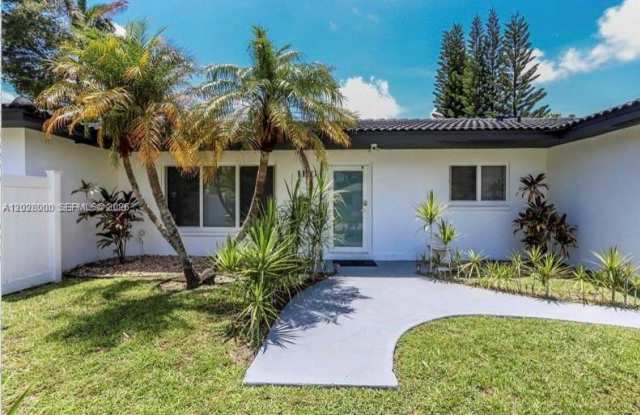 1110 S 14th Ave
