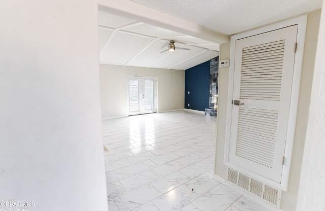 7304 Gran Vida Drive