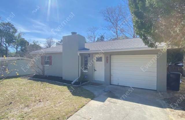 15137 Omaha St - 15137 Omaha Street, Pasco County, FL 34667