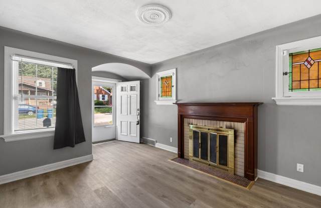 Welcome to 10050 Diamond Drive!