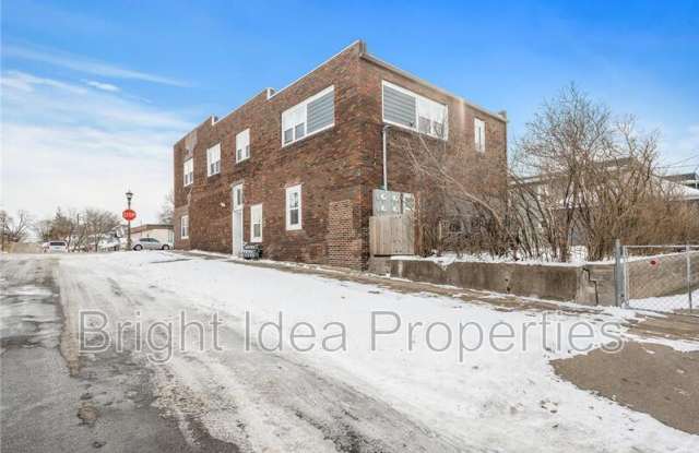 Photo of 1051 Arkwright Street - 4