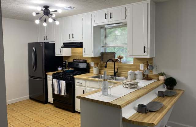 2579 Old Alabama Road - A
