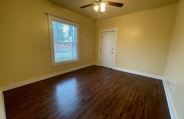 North End Duplex-1bed/1bath-Close to downtown Boise, Hyde Park, Landscaping included