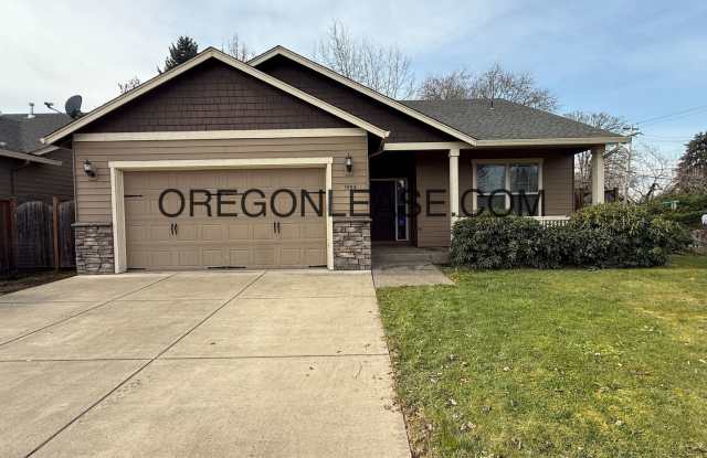 Photo of 3 bed 2 bath West Eugene Home