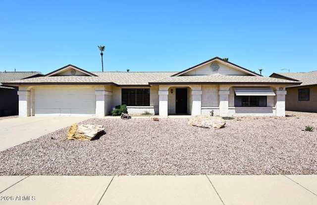 17218 N DESERT GLEN Drive