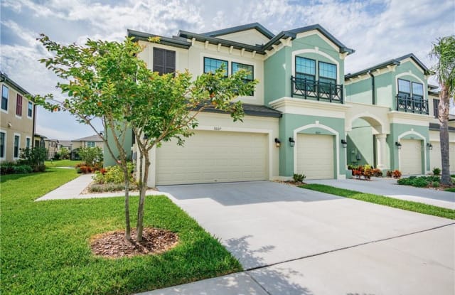 9227 FOX SPARROW ROAD - 9227 Fox Sparrow Road, Westchase, FL 33626