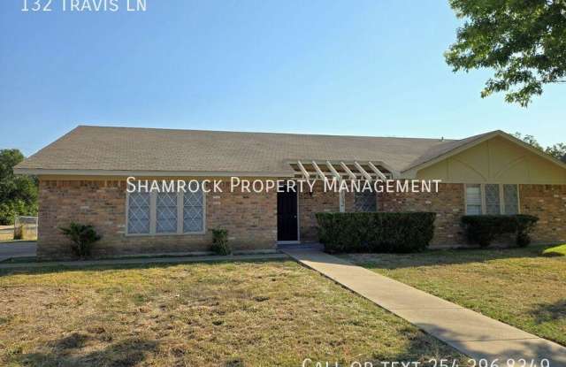 132 Travis Ln