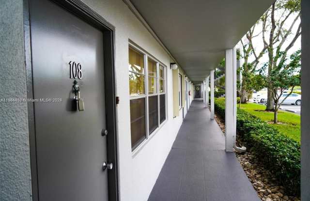 300 SW 134th Way