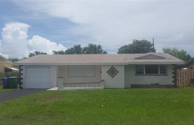 7751 Venetian St - 7751 Venetian Street, Miramar, FL 33023