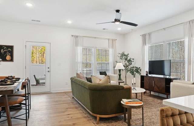 9100 Bluedale Rd Unit D13