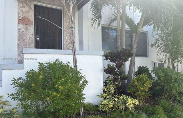 Photo of 2469 W Flamingo Place