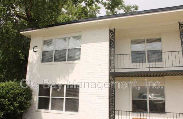 Photo of 4009 Old Shell Rd