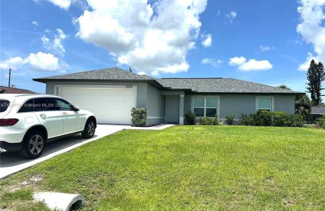 Photo of 2524 NE 5 Ave