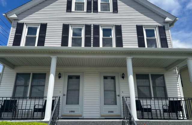 1444 Thackery Street