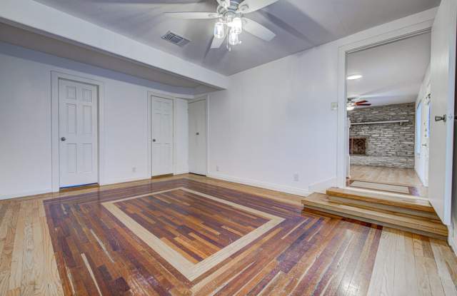 3-Bed, 2-Bath Home with Pool  Deck – Austin ISD