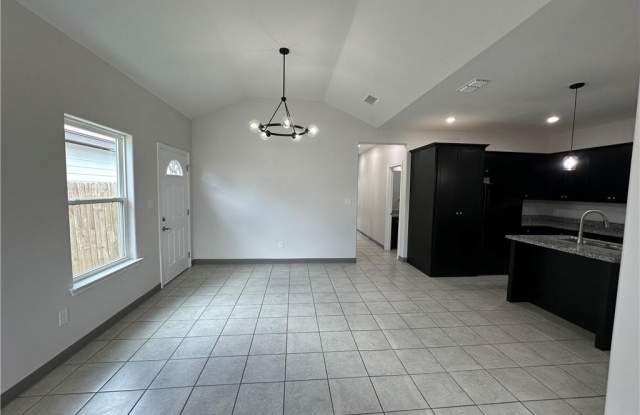 2229 Summit Road unit: A