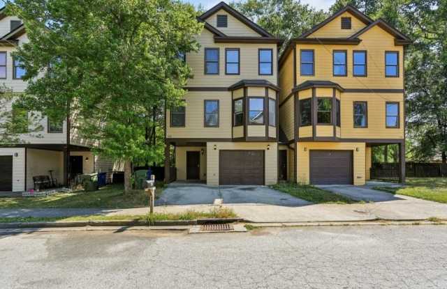 739 Prince Place