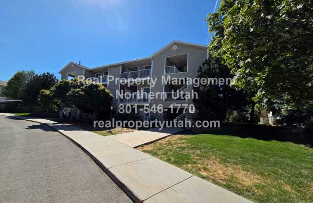 Photo of 2 Bed 2 Bath Condo in Clearfield Now Available!