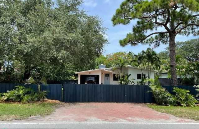 1116 NW 7th Ave